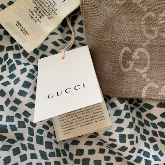 Gucci Scarf - Picture 3 of 5